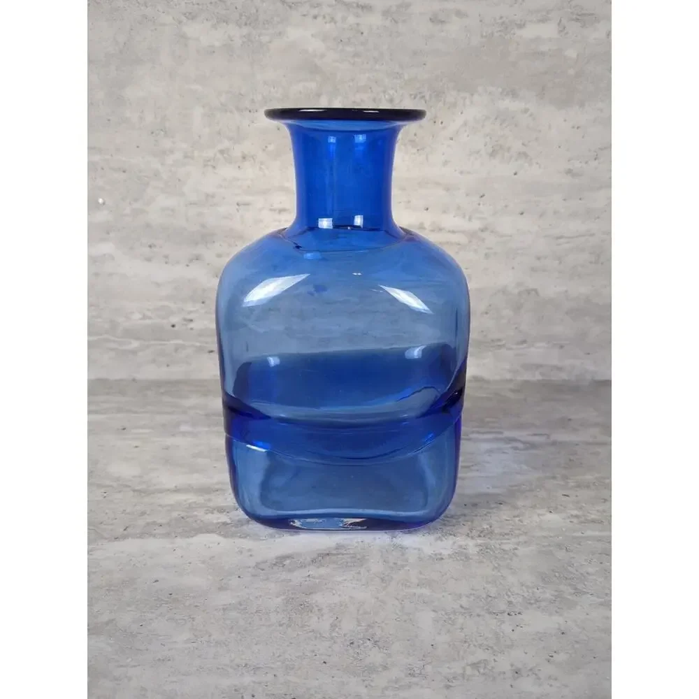 Colbalt Blue Art Glass Vase,‎ 6
